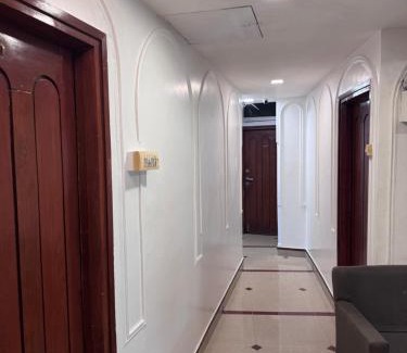 Sadashiv Peth Bed & Breakfast | Hotel Tushar