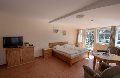 Neuharlingersiel Apartment | Hotel und Ferienwohnung Rodenbäck