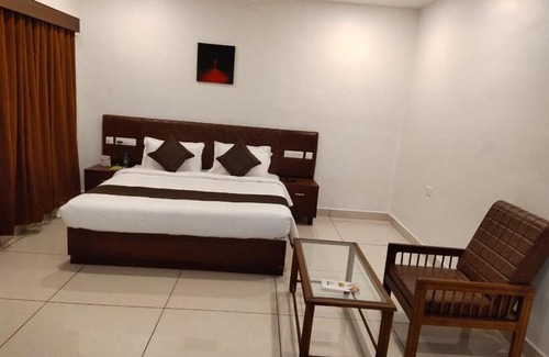 Changanacherry Hotel | Hotel Vani