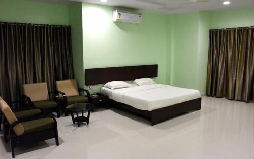 Yavatmal Hotel | Hotel Varenya Inn
