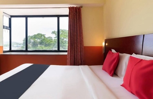 Maraimalai Nagar Hotel | Hotel Vassi Palaze