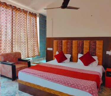 Faizabad Hotel | Hotel Vasudeva Palace Near Ram Janam Bhumi