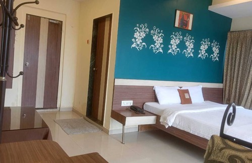 Shindewadi Hotel | Hotel Vegas