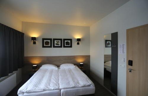 Hafnarfjordur Hotel | Hotel Vellir