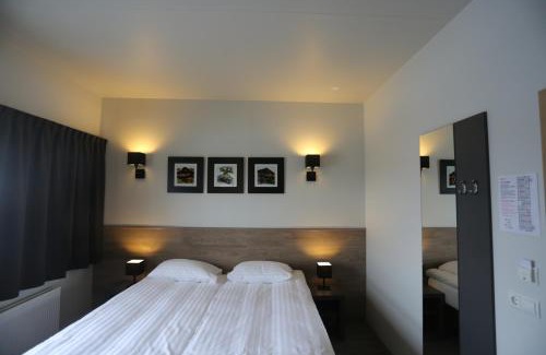Hafnarfjordur Hotel | Hotel Vellir