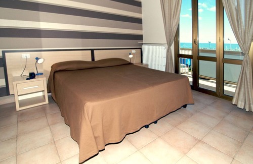 Civitanova Marche Hotel | Hotel Velus