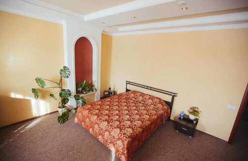 Staryy Oskol Hotel | Hotel Versal