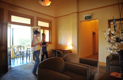 Griffith Hotel | Hotel Victoria - Griffith