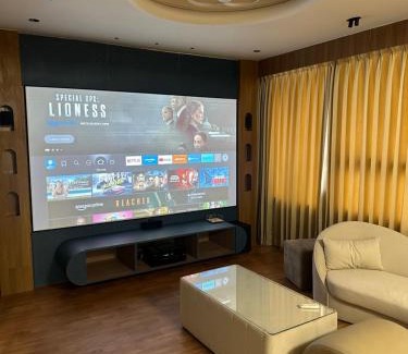Surat Hotel | Hotel victoria prime