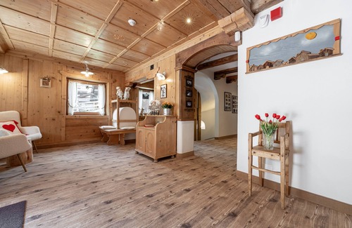 Alba Hotel | Hotel Villa Adria B&B