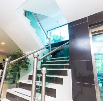 Florida Nueva Hotel | Hotel Villa Real 70 Laureles