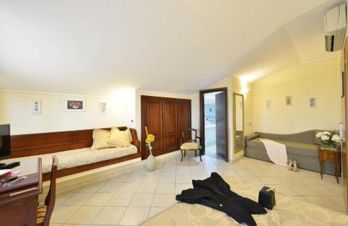 Marina di Massa Hotel | Hotel Villa Tiziana