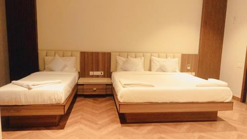 Gandhipuram Hotel | Hotel Vintage Classic