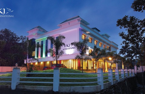Kuttampuzha Resort | HOTEL VKJ INTERNATIONAL