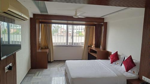 Nashik Hotel | Hotel Vrindavan Nashik