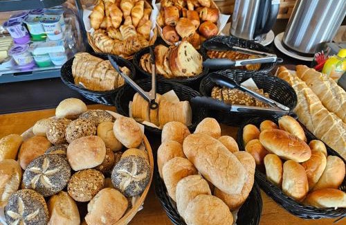 Westende Hotel | Hotel Westendia and Free Parking Top Breakfast