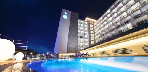 Downtown Hotel | Hotel Whistlelark Jeju