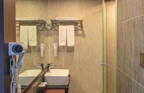 Yeon-dong Hotel | Hotel With City