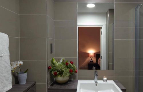 Ealing Hotel | Hotel Xanadu