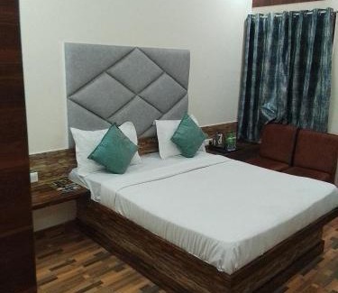 Allahabad Hotel | Hotel yadunath