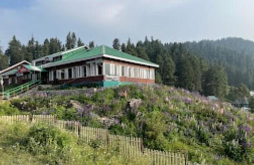 Srinagar Hotel | HOTEL YEMBERZAL JAMMU AND KASHMIR