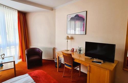 Waldbreitbach Hotel | Hotel Zur Post