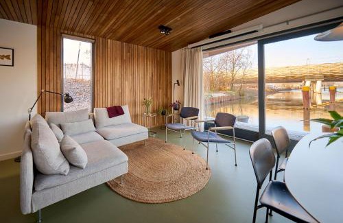 's-Hertogenbosch House | Hoteldebootel 's-Hertogenbosch met prive sauna