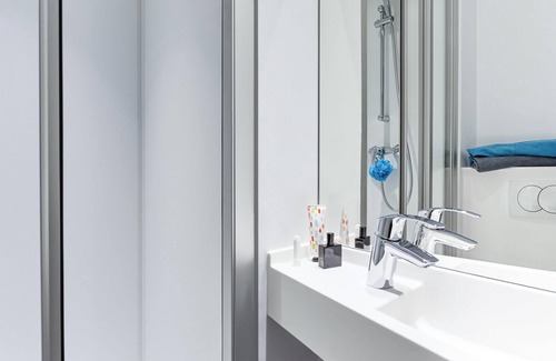 Route de Sainte-Luce Hotel | hotelF1 Nantes EST La Beaujoire