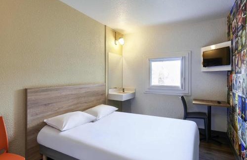 Saint-Etienne Hotel | hotelF1 Saint Etienne