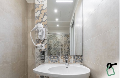 Rapallo Hotel | Hotiday Room Collection - Rapallo