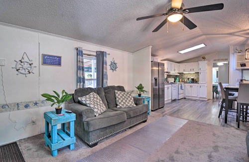 Prudenville House | Houghton Lake Area Home w/Fire Pit & Yard!