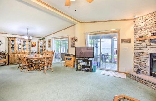 Houghton Lake House | Houghton Lake Family Getaway with Fire Pit!