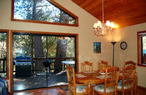 North Wawona House | House ∙ 1 bedroom ∙ 8 guests