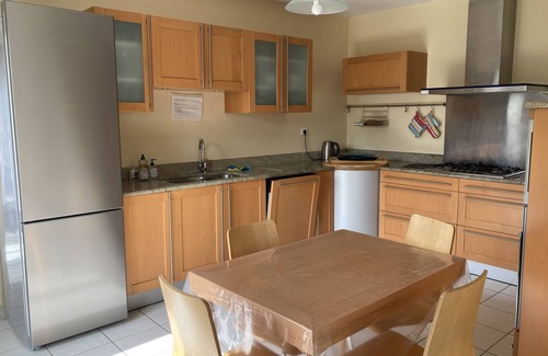 Lingreville House | House 10 min walk from the beach, comfortable, bright with south-facing garden