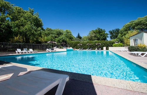 Montreal House | HOUSE 3 - Terrace, garden furniture, beautiful view, swimming pool, summer entertainment