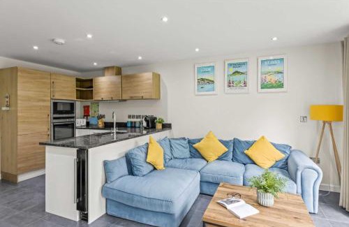 Talland House | House 9