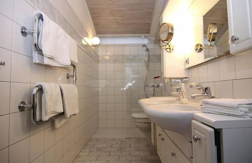 West Husum House | House Am Wung, Husum