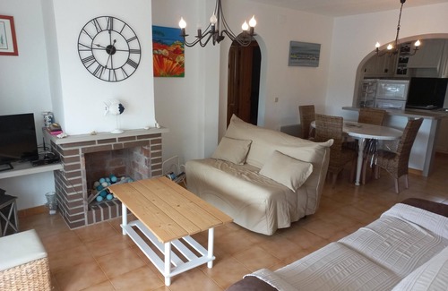 Bon Relax Ski Chalet | House Besalu 8 - A/C, private pool, barbacue, WiFi, garage.