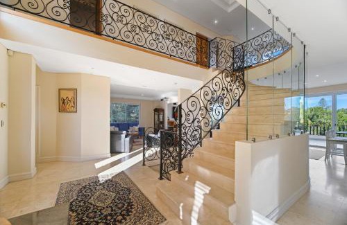 Seaforth House | House by the Harbor