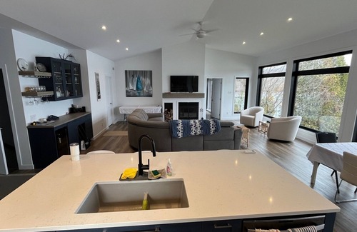 Lac-Sergent House | House by the lake 45 minutes from Quebec City!