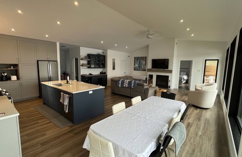 Lac-Sergent House | House by the lake 45 minutes from Quebec City!