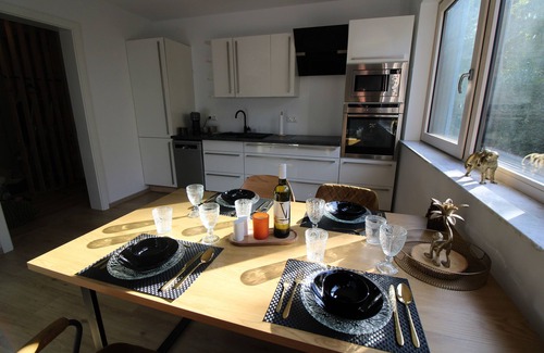 Koenigs Wusterhausen Apartment | House by the lake with access