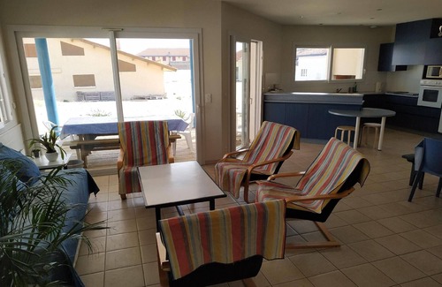 Saint-Girons Plage House | House by the sea, feet in the sand