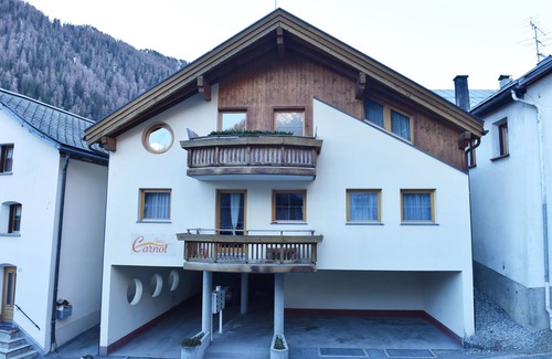 Ravaisch Apartment | House Carnot, apartment 2