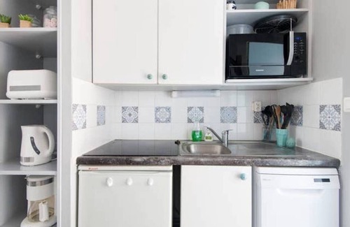 La Flotte House | House classified 3*, swimming pool, garden, terrace located La Flotte en Ré, sleeps 6