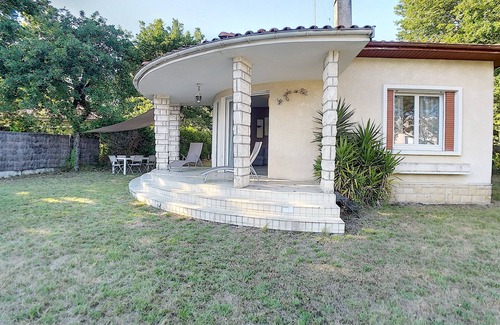 Andernos-les-Bains House | House close to the sea, quiet and peaceful with large garden