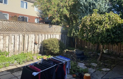 Brossard House | House emergency rental 3 bedrooms 31days min