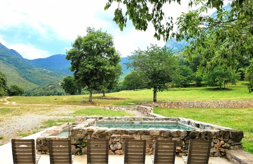 Montagut House | House in a unique natural setting! - 25 pax