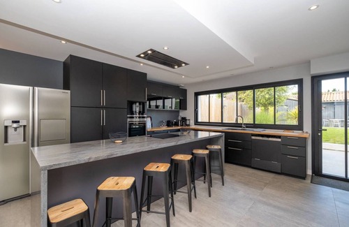 La Flotte House | House for 10 people in the center of La Flotte