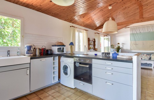 La Gueriniere Ski Chalet | House for 4- Garden - 600m from the beach